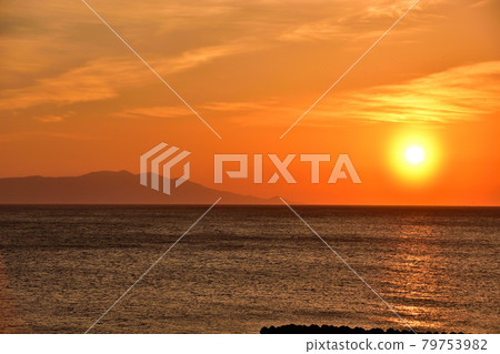 Higashiizu sunrise 79753982