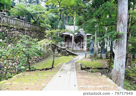 初夏谷組山華嚴寺29路(岐阜縣伊比郡伊比川町) 初夏谷組山華嚴寺29路(岐阜縣伊比郡伊比川町) 79757949