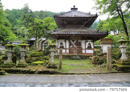 初夏谷組山華嚴寺 65 路(岐阜縣伊比郡伊比川町) 初夏谷組山華嚴寺 65 路(岐阜縣伊比郡伊比川町) 79757989