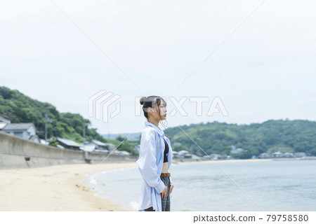 Summer sea woman 79758580