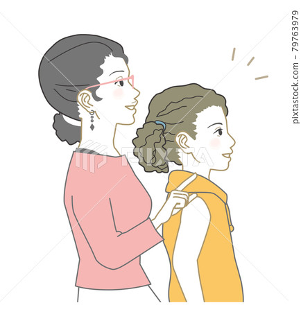 指向非裔美國人的母親和女兒 指向非裔美國人的母親和女兒 79763979