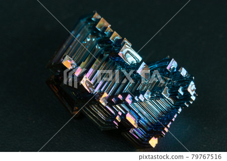 Bismuth skeleton Bismuth skeleton 79767516