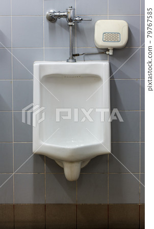 toilet men's room 79767585