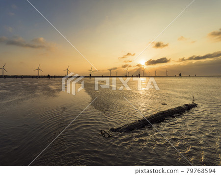 Taichung, Taiwan Gaomei Wetlands, Taichung, Taiwan in the evening Taichung, Taiwan Gaomei Wetlands, Taichung, Taiwan in the evening 79768594