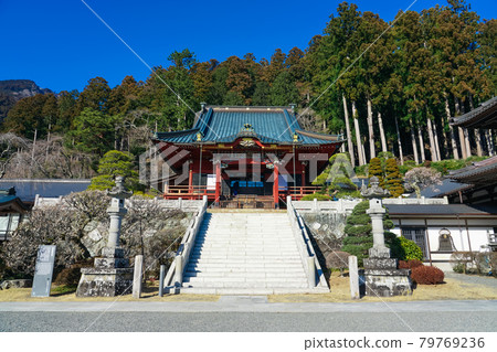 The Goshinkotsudo Hall of Kuonji Temple on Mount Minobu (Yamanashi Prefecture) 79769236