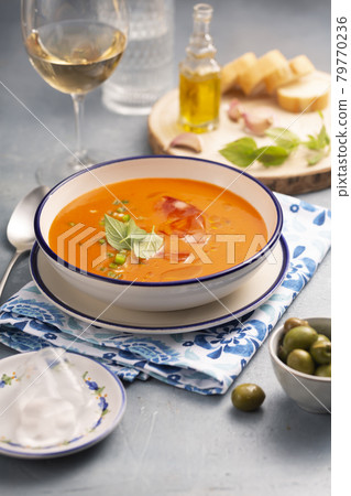 Spanish traditional dish gazpacho with white bread and wine Spanish traditional dish gazpacho with white bread and wine 79770236