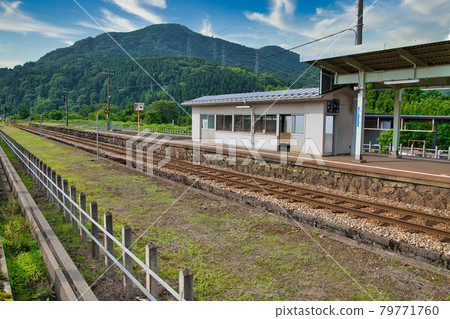 JR West Takayama Line Sasazu Station 79771760