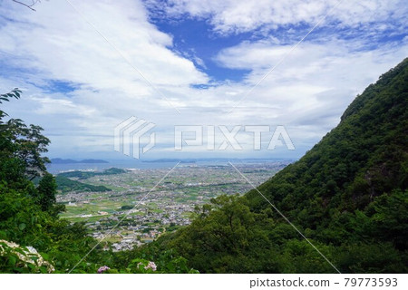從接近山的劍術看到的風景。 從接近山的劍術看到的風景。 79773593