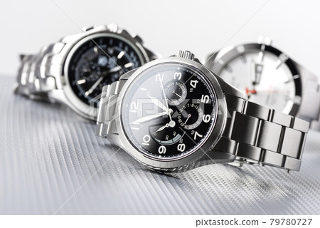 Automatic men wristwatch 79780727