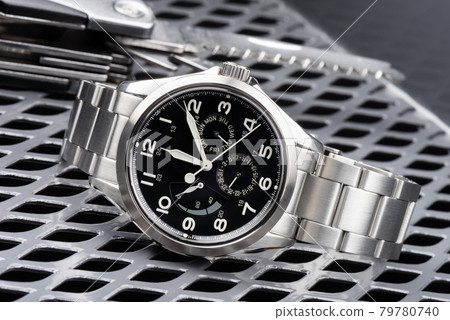 luxury automatic writchwatch 79780740