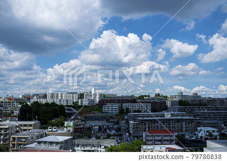 Summer does not come White clouds drifting in the blue sky after the rainy season Summer does not come White clouds drifting in the blue sky after the rainy season 79780838
