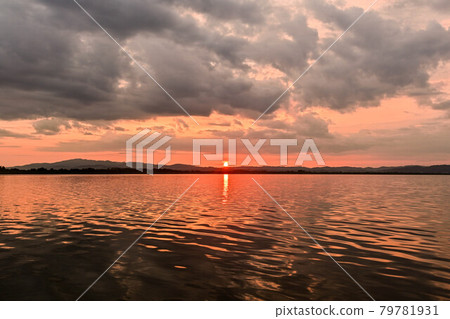 Hebeigata早晨視圖 79781931
