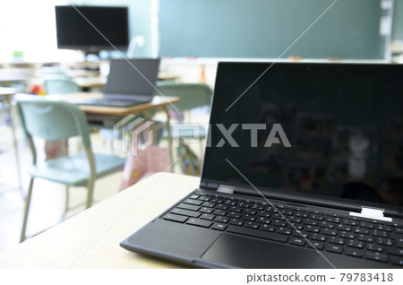 GIGA學校概念中介紹的每人一台終端 79783418