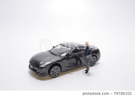the Tiny small business figure with car the Tiny small business figure with car 79786102