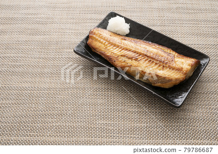 Salted grilled hawk Salted grilled hawk 79786687