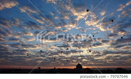 Sunrise at Bagan Ruins, Myanmar Sunrise at Bagan Ruins, Myanmar 79787046
