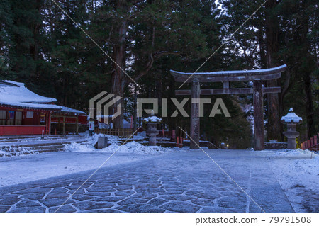 Nikko Toshogu Shrine / Ishitorii in winter and evening 79791508