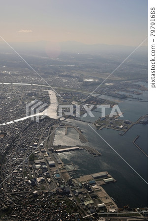 從空中眺望八戶市立花碼頭 從空中眺望八戶市立花碼頭 79791688