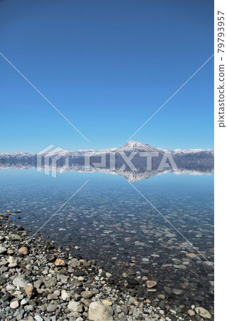 Lake Shikotsu and Mt. Eniwa (Chitose City, Hokkaido) Lake Shikotsu and Mt. Eniwa (Chitose City, Hokkaido) 79793957