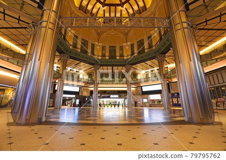 Tokyo Station Marunouchi North Exit ticket gate 79795762