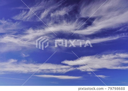 兩扇門的藍天白雲 79798688