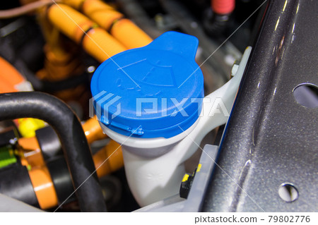 Automotive system water and fill Injection water for glass into the car engine Automotive system water and fill Injection water for glass into the car engine 79802776