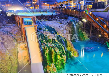 [Gunma Prefecture] Night view of Kusatsu Onsen Yubatake 79807409