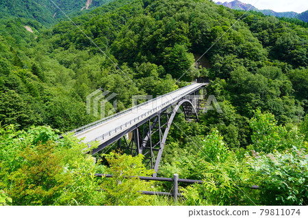 The Northern Alps Bridge after the rainy season 79811074