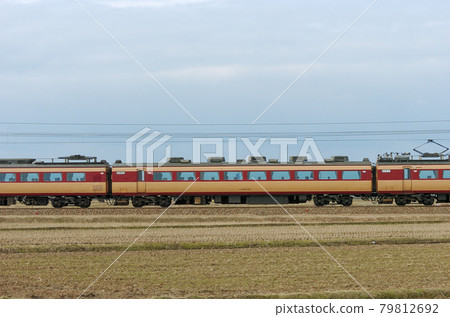 北陸本線 三河加賀笠間 JR 西 485 系列 A02 編隊(京都)⑦ 茂葉 485-128 山邊 北陸本線 三河加賀笠間 JR 西 485 系列 A02 編隊(京都)⑦ 茂葉 485-128 山邊 79812692