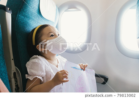 Girls on airplane Girls on airplane 79813002