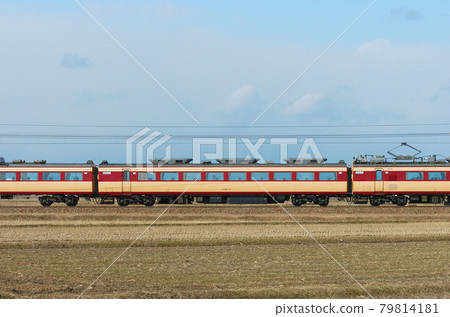 Hokuriku Main Line Mikawa-Kaga-Kasama JR West 485 series A04 formation (Kyoto) ⑤ Moha 485-73 mountain side 79814181