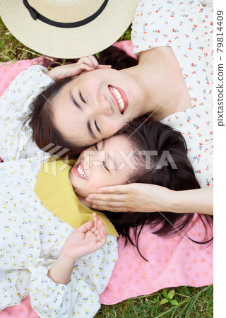 Parent and child lifestyle Parent and child lifestyle 79814409