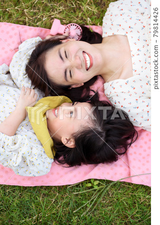 Parent and child lifestyle Parent and child lifestyle 79814426
