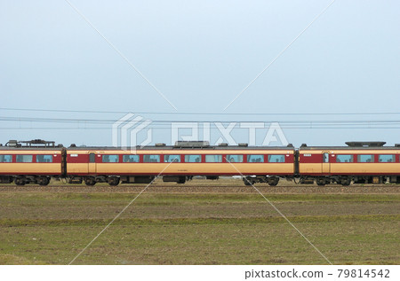 Hokuriku Main Line Mikawa-Kaga-Kasama JR West 485 series A05 formation (Kyoto) ④ Saha 481-603 mountain side 79814542