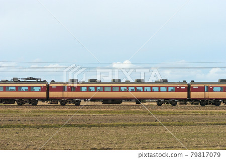 Hokuriku Main Line Mikawa-Kaga-Kasama JR West 485 series A06 formation (Kyoto) ④ Saha 481-503 mountain side Hokuriku Main Line Mikawa-Kaga-Kasama JR West 485 series A06 formation (Kyoto) ④ Saha 481-503 mountain side 79817079