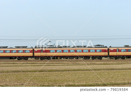 Hokuriku Main Line Mikawa-Kaga Kasama JR West 485 series A07 formation (Kyoto) ⑥ Moha 484-75 mountain side 79819384