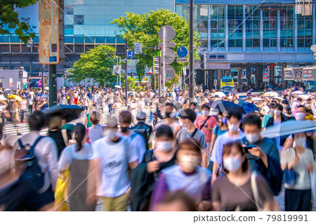 Under the fourth declaration of the Tokyo cityscape of Japan. 1410 shocking people. Money worship Olympics "madness", Shibuya's big explosion = July 17 Under the fourth declaration of the Tokyo cityscape of Japan. 1410 shocking people. Money worship Olympics "madness", Shibuya's big explosion = July 17 79819991