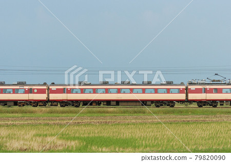 Hokuriku Main Line Mikawa-Kaga-Kasama JR West 485 series A09 formation (Kyoto) ② Moha 485-252 mountain side 79820090