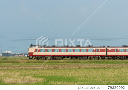 Hokuriku Main Line Mikawa-Kaga-Kasama JR West 485 series A09 formation (Kyoto) ① Kuro 481-2303 mountain side 79820092