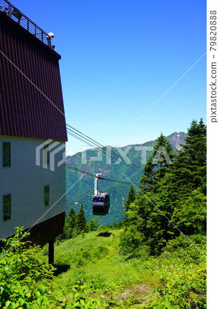 雨季過後的夏天的新穗高纜車 雨季過後的夏天的新穗高纜車 79820888