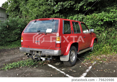 Abandoned car Abandoned vehicle 79820986