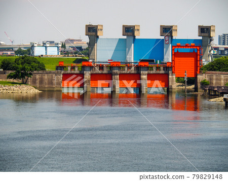 岩淵水門和荒川上的舊岩淵水門 79829148