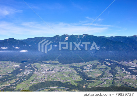 7月中旬（夏季），從長野縣上伊那區神波田山中川村展望台眺望的晨景 79829727