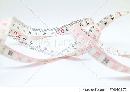 Beauty-conscious major 79840172