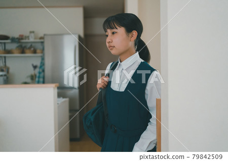 junior high school student, junior high student, middle school student 79842509