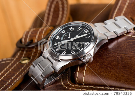 Automatic watch 79843336