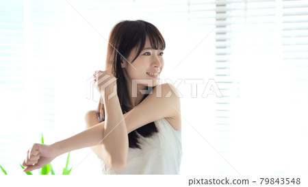 Women stretching 79843548