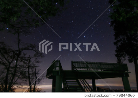 Autumn starry sky Takataniyama observatory, a starry sky that spreads out in the sky of the sea of clouds observatory Autumn starry sky Takataniyama observatory, a starry sky that spreads out in the sky of the sea of clouds observatory 79844060