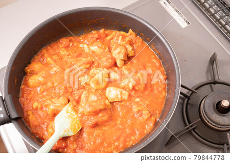 咖哩食譜 No28 由三種香料製成,不使用麵糊 咖哩食譜 No28 由三種香料製成,不使用麵糊 79844778