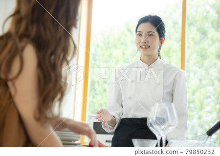 Female chef pastry chef Female chef pastry chef 79850232